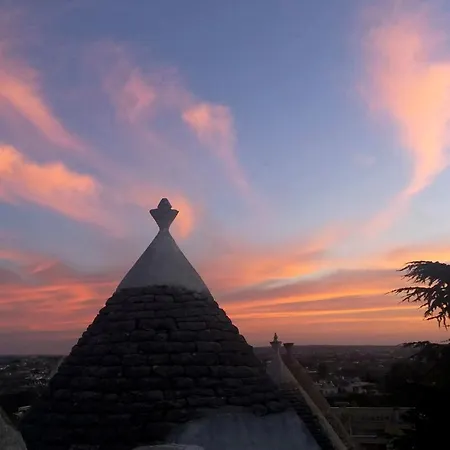 Trulli Di Puglia - In Valle D'itria *